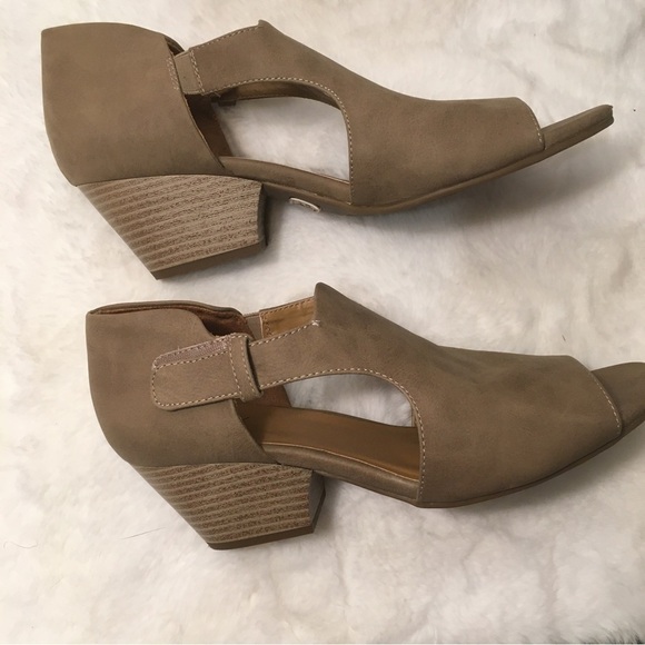 Natural Soul Daya Taupe Open Toe Booties Suede Block Heel Size 11M SB-M - Picture 6 of 9
